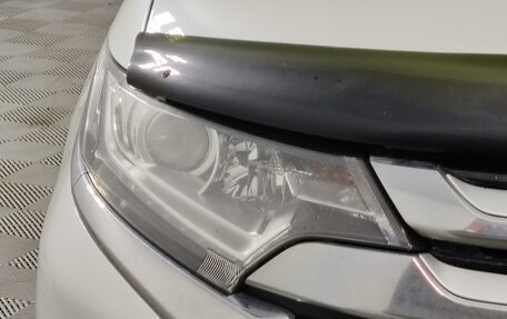 Mitsubishi Outlander III рестайлинг 3, 2015 год, 1 749 000 рублей, 18 фотография