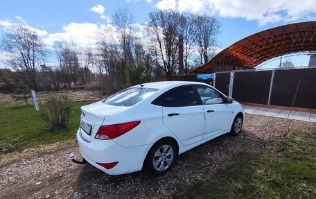 Hyundai Solaris II рестайлинг, 2016 год, 900 000 рублей, 5 фотография