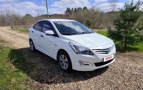 Hyundai Solaris II рестайлинг, 2016 год, 900 000 рублей, 4 фотография