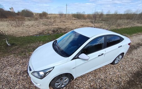 Hyundai Solaris II рестайлинг, 2016 год, 900 000 рублей, 10 фотография