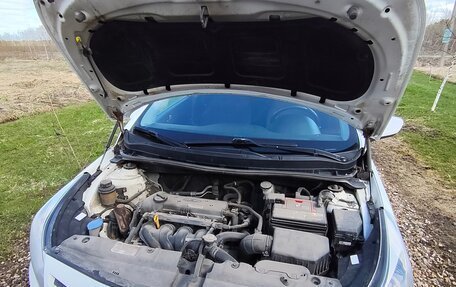 Hyundai Solaris II рестайлинг, 2016 год, 900 000 рублей, 21 фотография