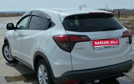 Honda Vezel, 2018 год, 2 000 000 рублей, 2 фотография