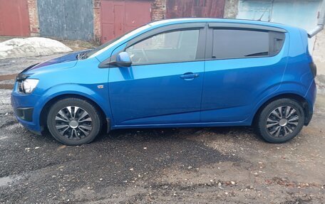Chevrolet Aveo III, 2011 год, 1 000 000 рублей, 2 фотография