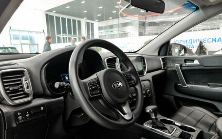 KIA Sportage IV рестайлинг, 2018 год, 2 130 000 рублей, 16 фотография