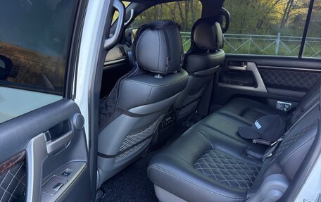 Toyota Land Cruiser 200, 2010 год, 4 370 000 рублей, 18 фотография