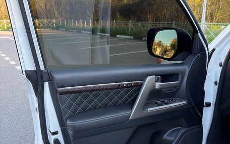 Toyota Land Cruiser 200, 2010 год, 4 370 000 рублей, 17 фотография