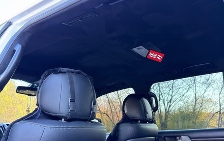 Toyota Land Cruiser 200, 2010 год, 4 370 000 рублей, 31 фотография