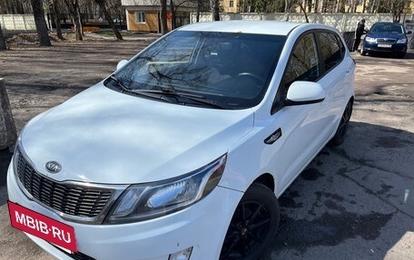 KIA Rio III рестайлинг, 2012 год, 900 000 рублей, 3 фотография