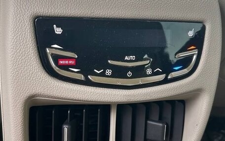 Cadillac SRX II рестайлинг, 2014 год, 1 620 000 рублей, 18 фотография