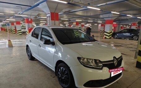 Renault Logan II, 2017 год, 690 000 рублей, 2 фотография