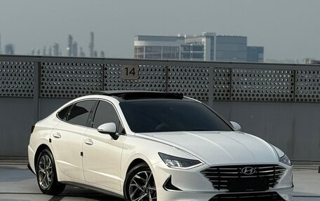 Hyundai Sonata VIII, 2022 год, 2 300 000 рублей, 2 фотография