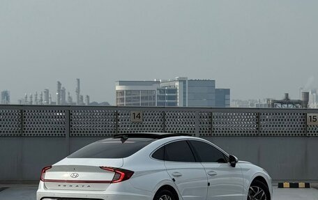 Hyundai Sonata VIII, 2022 год, 2 300 000 рублей, 3 фотография