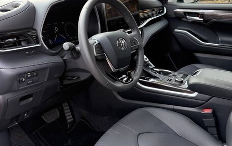 Toyota Highlander, 2026 год, 5 190 000 рублей, 9 фотография