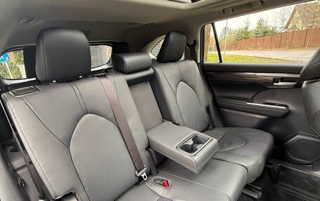 Toyota Highlander, 2026 год, 5 190 000 рублей, 27 фотография