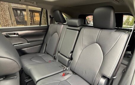 Toyota Highlander, 2026 год, 5 190 000 рублей, 30 фотография