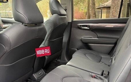 Toyota Highlander, 2026 год, 5 190 000 рублей, 28 фотография