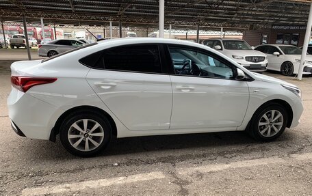 Hyundai Solaris II рестайлинг, 2018 год, 1 250 000 рублей, 4 фотография