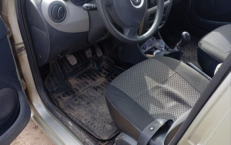 Renault Sandero I, 2013 год, 750 000 рублей, 7 фотография