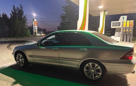 Mercedes-Benz C-Класс, 2003 год, 600 000 рублей, 9 фотография