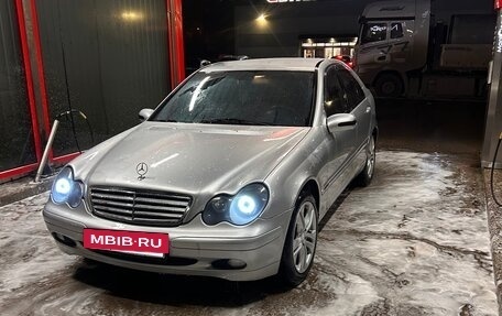 Mercedes-Benz C-Класс, 2003 год, 600 000 рублей, 6 фотография