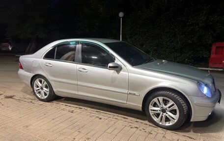 Mercedes-Benz C-Класс, 2003 год, 600 000 рублей, 10 фотография