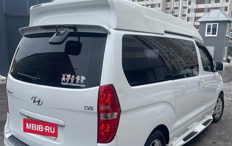 Hyundai Grand Starex Grand Starex I рестайлинг 2, 2013 год, 2 245 000 рублей, 3 фотография