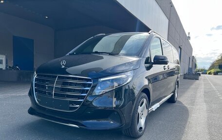 Mercedes-Benz V-Класс, 2026 год, 13 499 000 рублей, 2 фотография