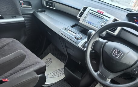 Honda Freed I, 2012 год, 1 000 000 рублей, 11 фотография