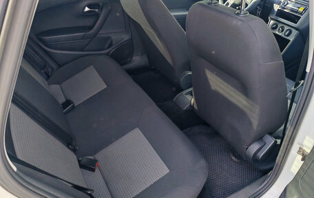 Volkswagen Polo VI (EU Market), 2012 год, 550 000 рублей, 14 фотография