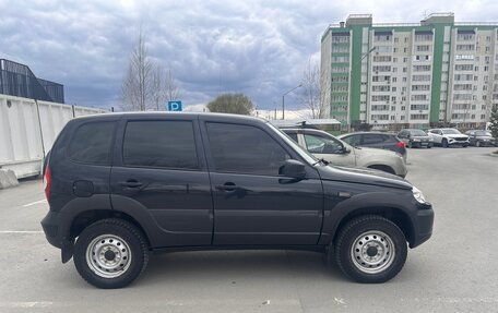 Chevrolet Niva I рестайлинг, 2020 год, 699 000 рублей, 3 фотография