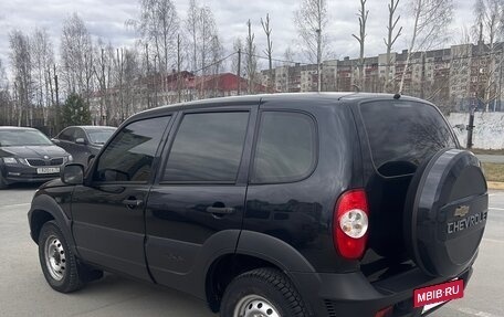 Chevrolet Niva I рестайлинг, 2020 год, 699 000 рублей, 6 фотография