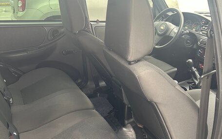 Chevrolet Niva I рестайлинг, 2020 год, 699 000 рублей, 11 фотография