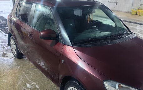 Skoda Fabia II, 2010 год, 450 000 рублей, 2 фотография