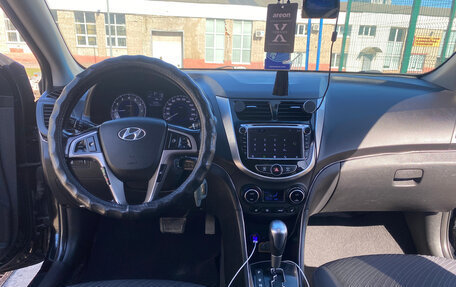 Hyundai Solaris II рестайлинг, 2014 год, 1 050 000 рублей, 11 фотография