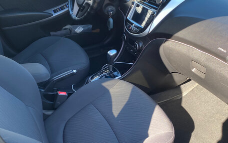 Hyundai Solaris II рестайлинг, 2014 год, 1 050 000 рублей, 9 фотография