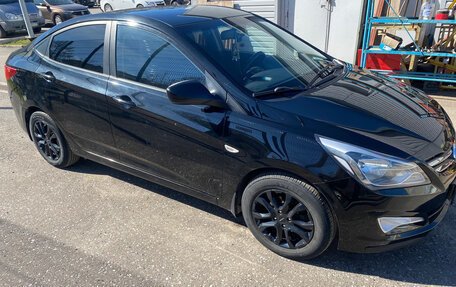 Hyundai Solaris II рестайлинг, 2014 год, 1 050 000 рублей, 2 фотография