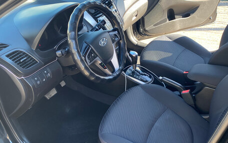 Hyundai Solaris II рестайлинг, 2014 год, 1 050 000 рублей, 10 фотография