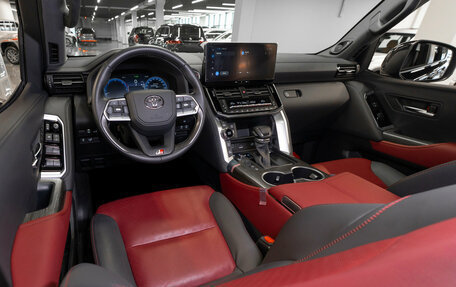 Toyota Land Cruiser, 2025 год, 15 300 000 рублей, 7 фотография