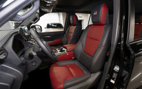 Toyota Land Cruiser, 2025 год, 15 300 000 рублей, 9 фотография