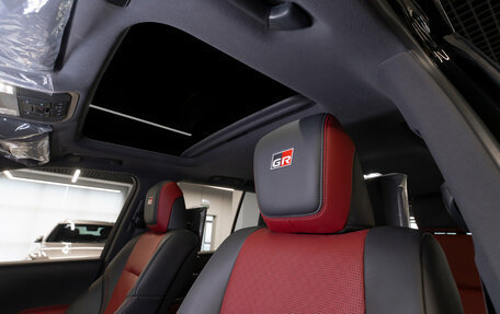 Toyota Land Cruiser, 2025 год, 15 300 000 рублей, 10 фотография