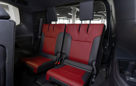 Toyota Land Cruiser, 2025 год, 15 300 000 рублей, 17 фотография