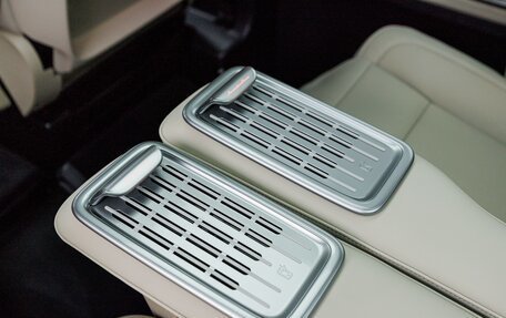 Mercedes-Benz V-Класс, 2025 год, 14 580 000 рублей, 30 фотография