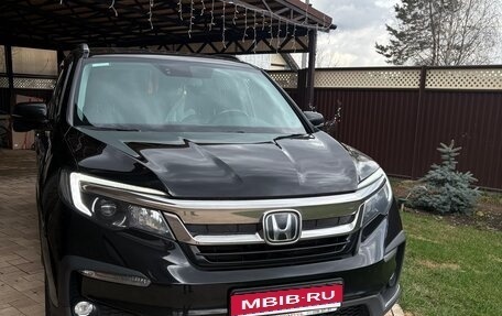 Honda Pilot III рестайлинг, 2019 год, 3 900 000 рублей, 1 фотография