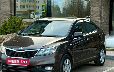 KIA Rio III рестайлинг, 2016 год, 835 000 рублей, 2 фотография