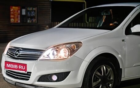 Opel Astra H, 2008 год, 550 000 рублей, 2 фотография