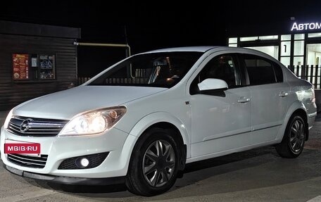 Opel Astra H, 2008 год, 550 000 рублей, 3 фотография