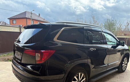 Honda Pilot III рестайлинг, 2019 год, 3 900 000 рублей, 5 фотография