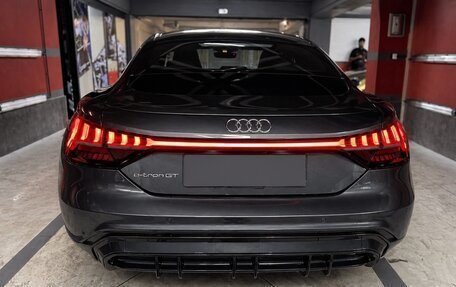 Audi e-tron GT, 2022 год, 8 000 000 рублей, 9 фотография