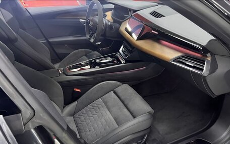 Audi e-tron GT, 2022 год, 8 000 000 рублей, 16 фотография