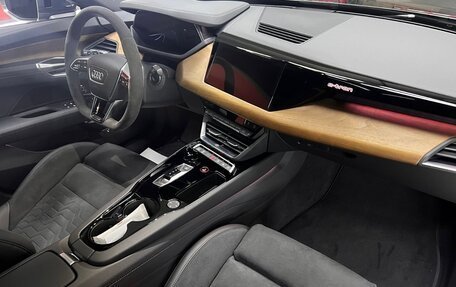 Audi e-tron GT, 2022 год, 8 000 000 рублей, 14 фотография